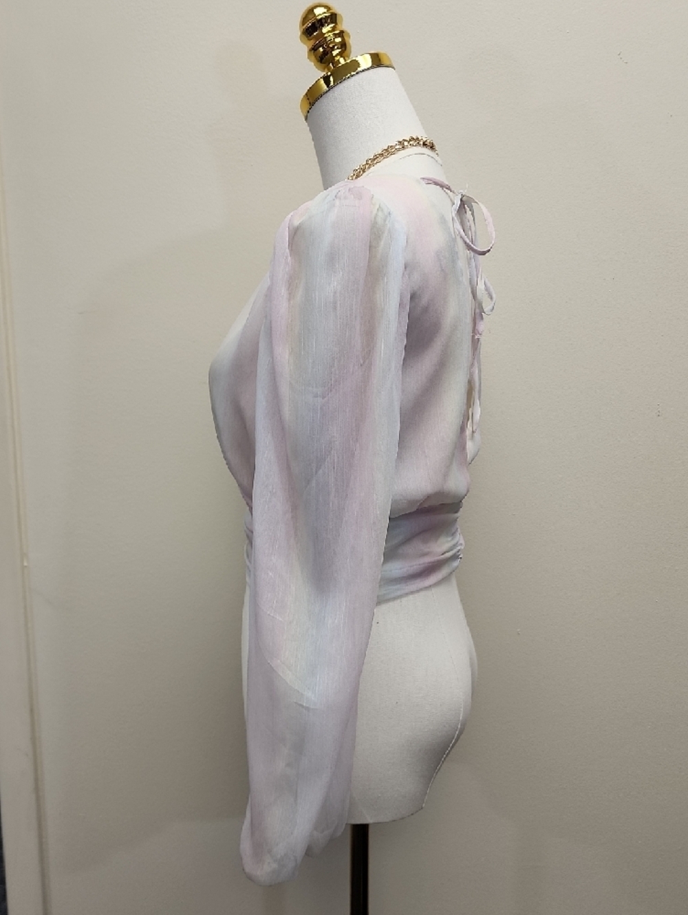 Forever 21 Sheer Pastel Blouse Ruched Waist Puff Sleeve V Neck Size Small - Picture 2 of 10